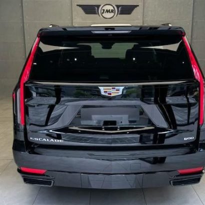 Cadillac Escalade ESV 2023 (3)