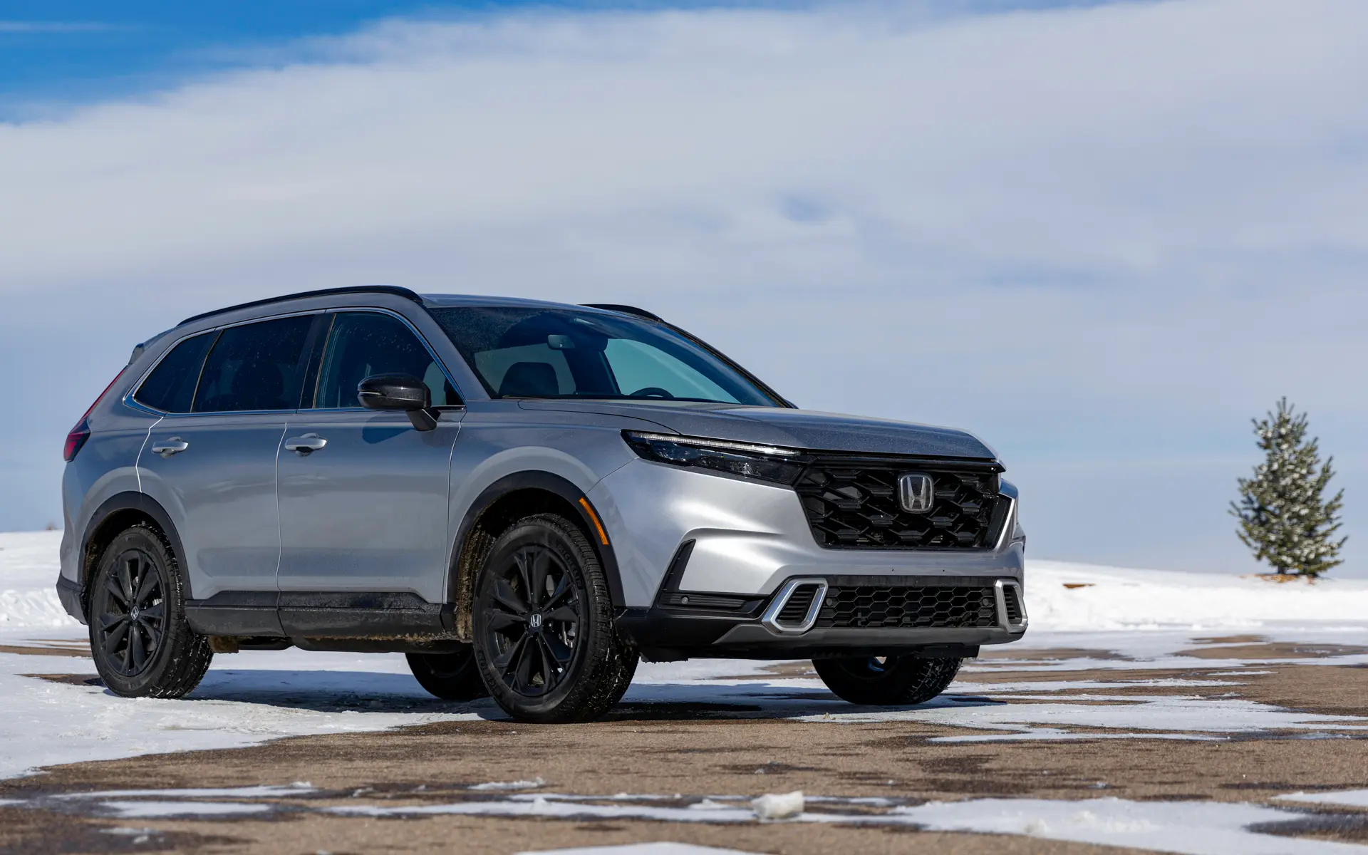 2025-Honda-CR-V-Hybrid-Winter-Review-7